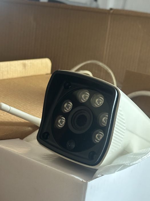 KIT 4 CÂMARAS WiFi 1080p – Vigilância Completa para Casa/Negócio