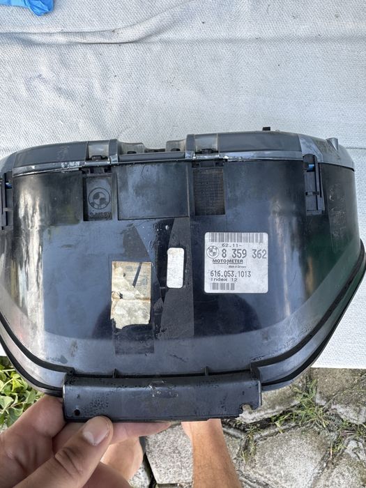 Приборна панель е34 524tdi