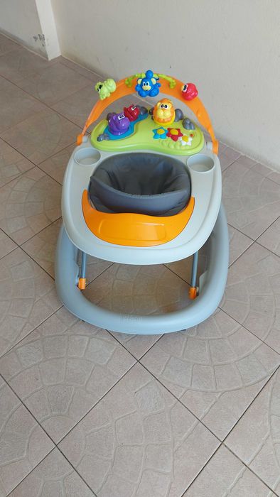 Voador chicco como novo