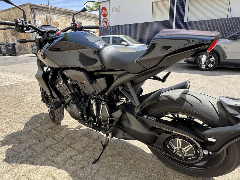 Honda cb1000r Black Edition