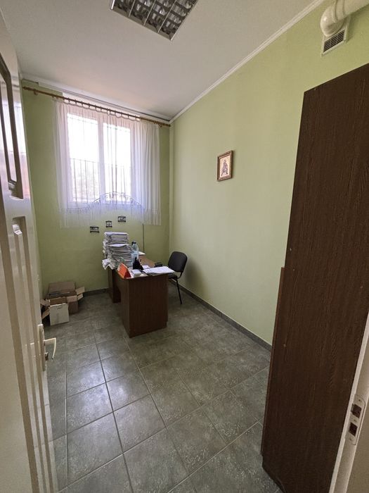 Продається комерційне приміщення