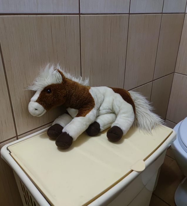 Pluszowy konik koń zabawka pluszak kremowa brązowa tina Germany niemie