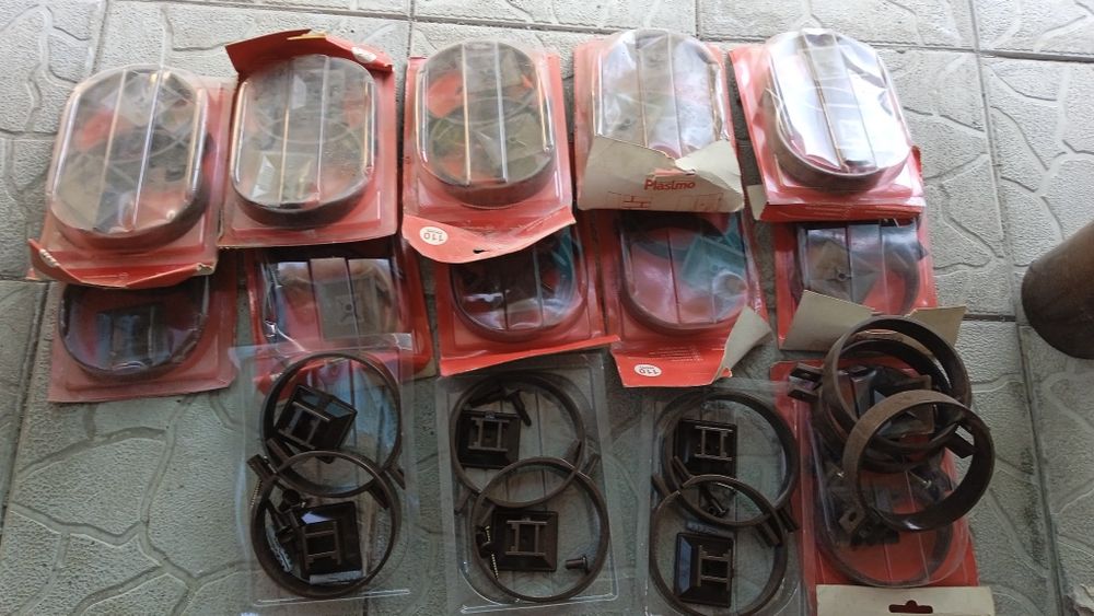 Хомуты под водосточную систему