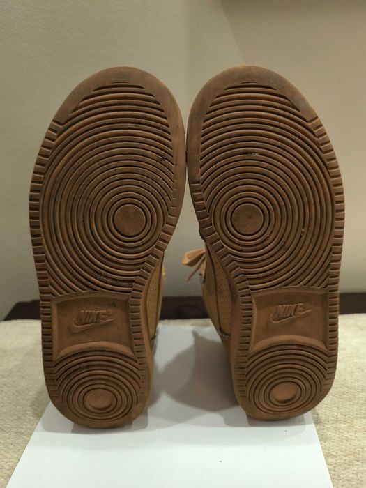 Vendo Tênis Nike em muito bom estado, com pouco uso Nr 37.5