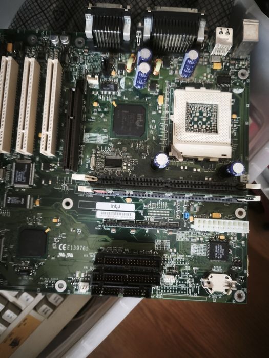 Celeron 333 com bord e dissipador