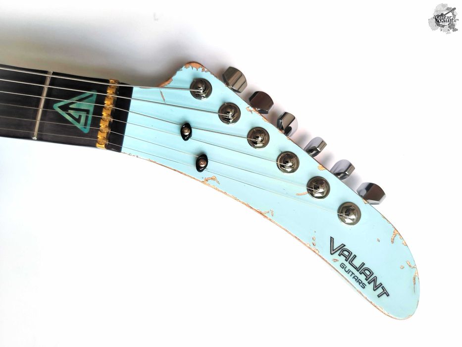 Mint! Valiant Soothsayer '2024 Aged Daphne Blue