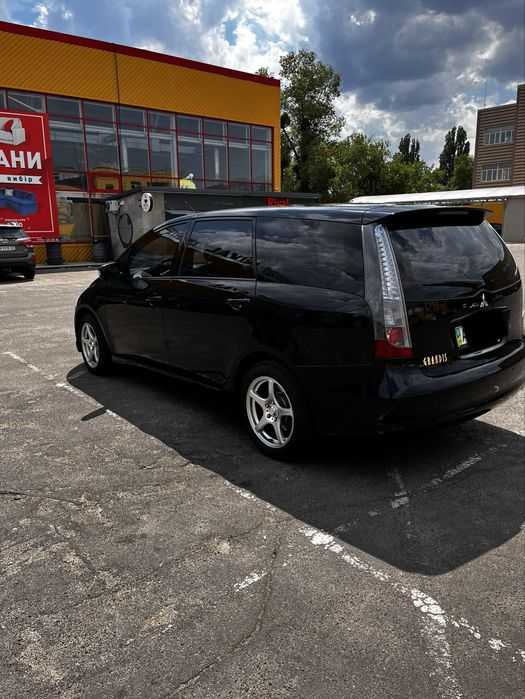 Mitsubishi Grandis 2007 (один власник з салону)