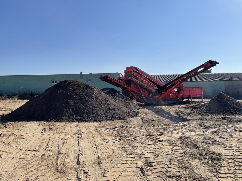 Czarnoziem, czarna ziemia, torf