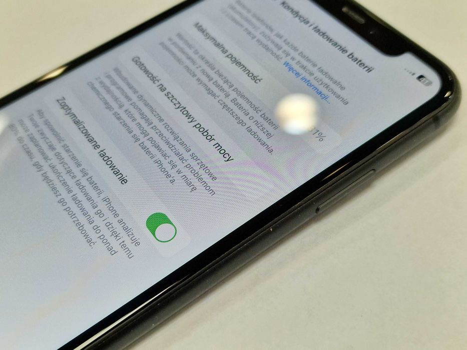 Iphone 11 128GB/ Black/ Grade A-/ Bat ~~82%/ Gwarancja + ładowarka