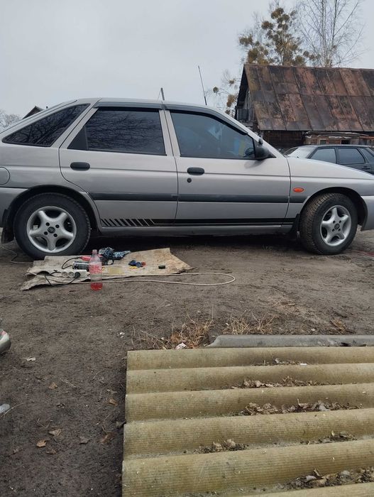 Продам Форд ескорт
