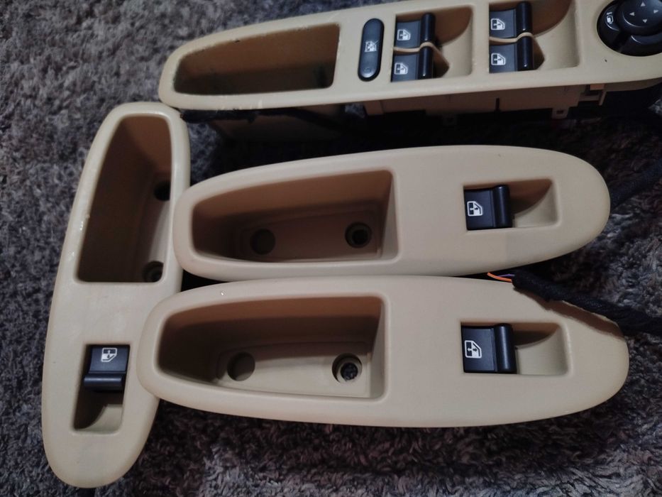 Kit completo de painéis de interruptores — Alfa Romeo 159 (vidros elétricos + espelhos, bege/beige, 4 portas como na foto