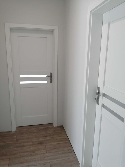 Sprzedaż i montaż drzwi wewnętrznych