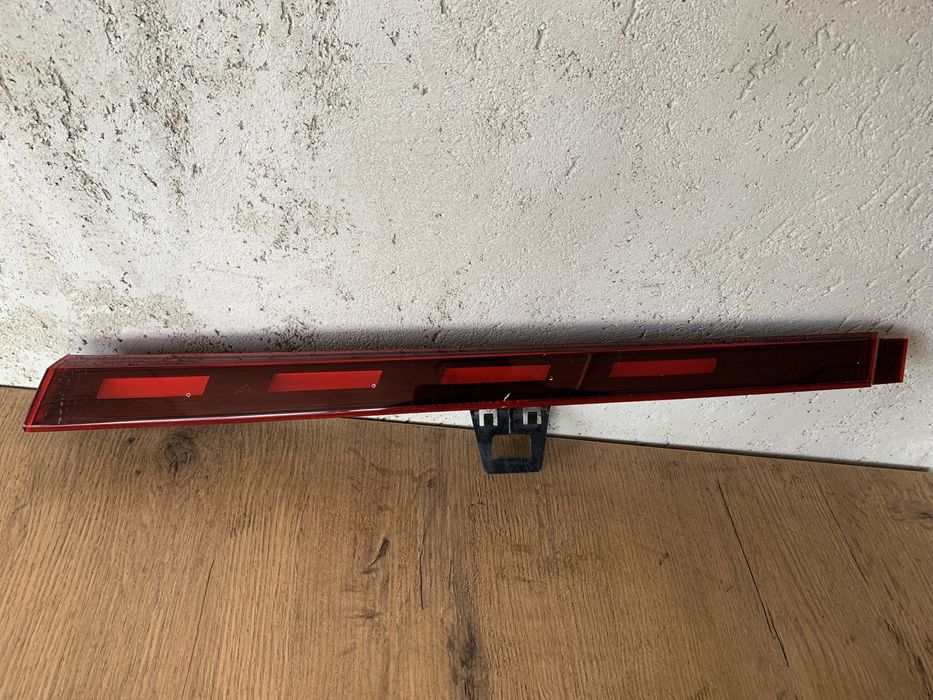 Volvo C40 lampa lewa tylna lewy tył LED 32365670 EUROPA
