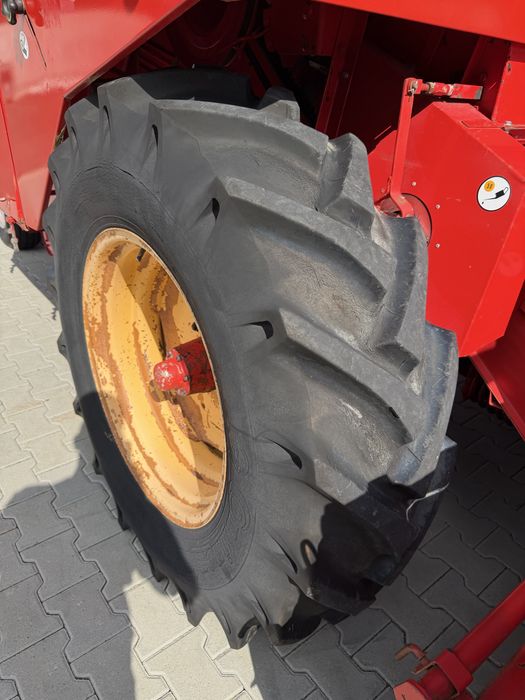 Massey Ferguson 240, Масей Фергусон, Комбайн