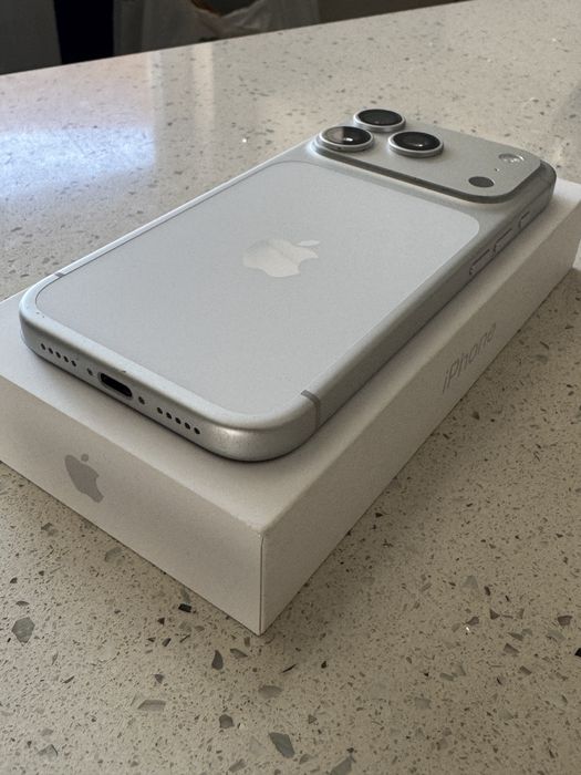 Iphone 17 Pro 512Gb E-Sim