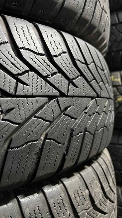Комплект зимової гуми 215/65/16 Kumho 2022 рік
