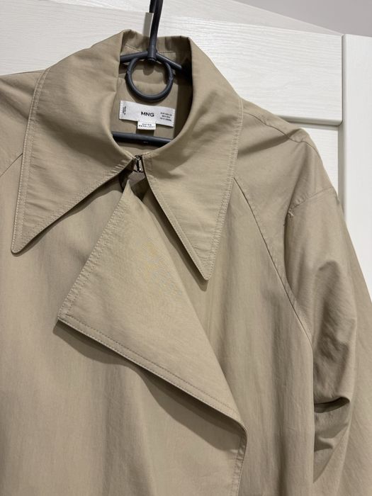 Бежевий Плаж від Mango