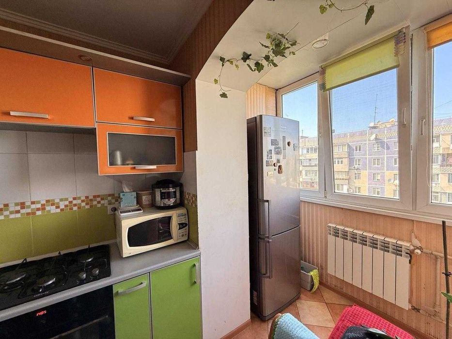 Продам 3 кімнатну з ремонтом на Вузовському. (321-056) - View 4