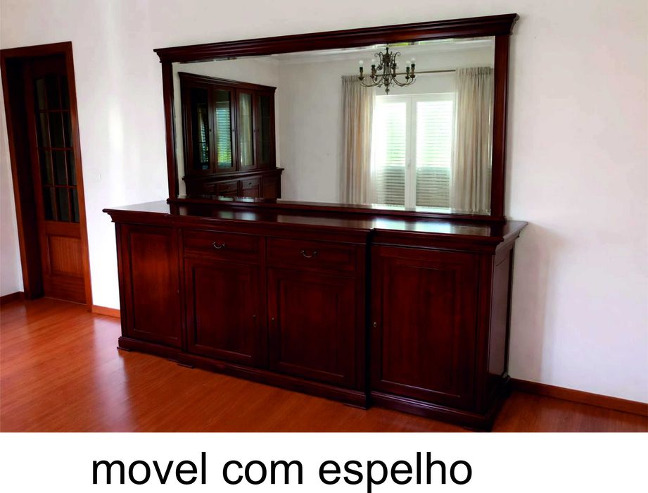 móvel com espelho