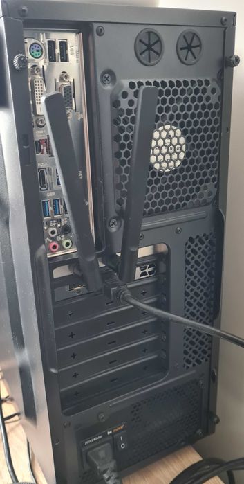 Komputer PC i5-7400 / GTX 1650 / 16 GB DDR4 / Wi-Fi 6 – bez dysku