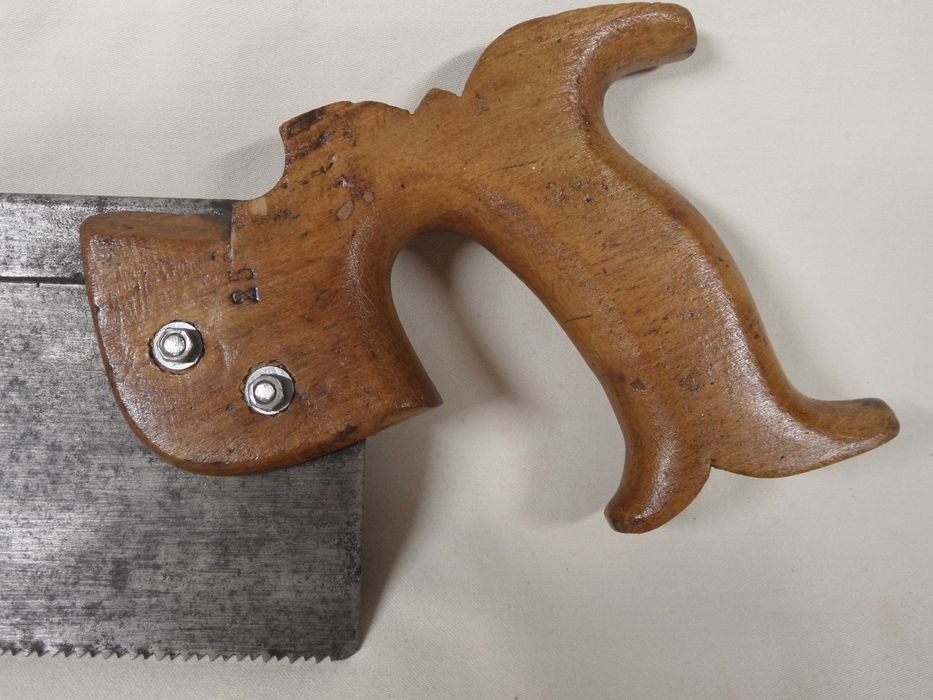 Dwie piły do drewna z PRL-u