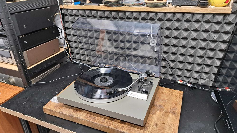 Gramofon TECHNICS SL-20 shure type2