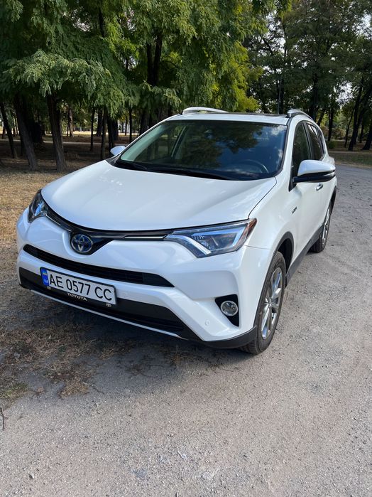 Продам Тойота раф 4