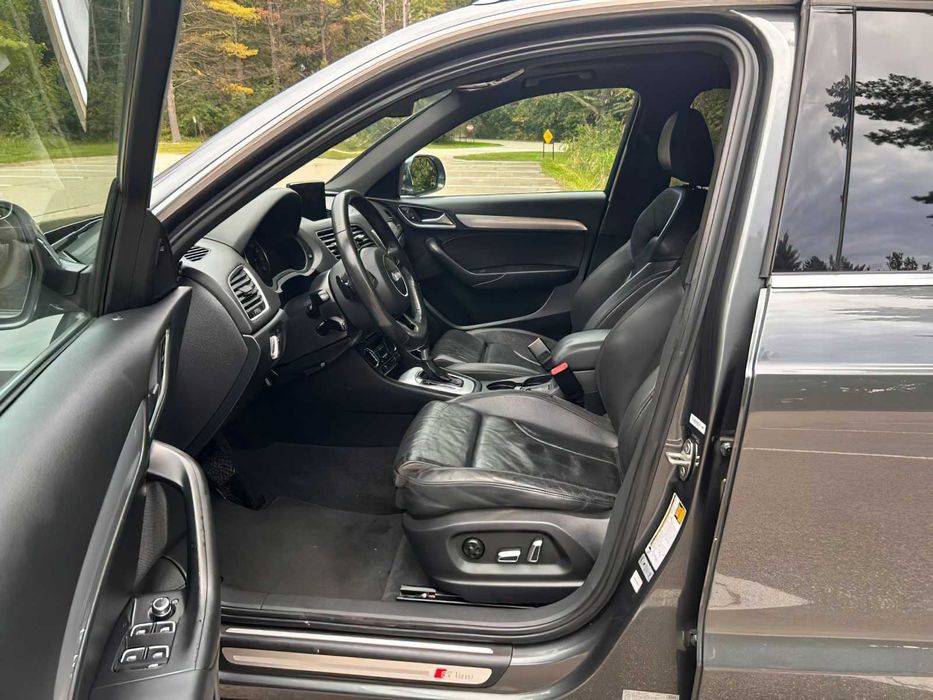 Audi Q3      2018