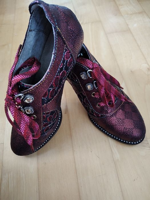 Nowe derby Laura Vita - r.38
