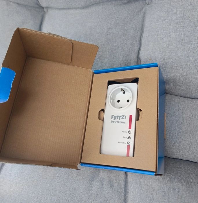 Transmiter sieciowy wzmacniacz wi-fi Fritz 520E