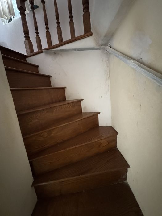 Moradia + terreno + garagem + 2 habitaçoes