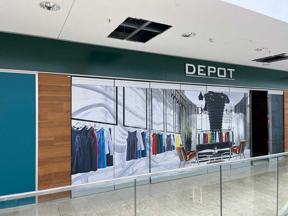 Ściana szklana rozsuwana/ ściana mobilna/ hartowana/ Dorma/dł. 740cm