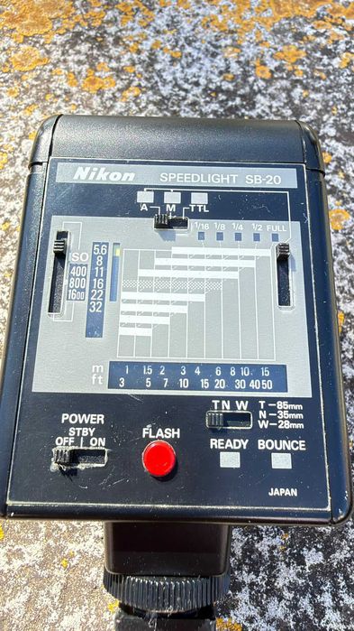máquina fotográfica Nikon
