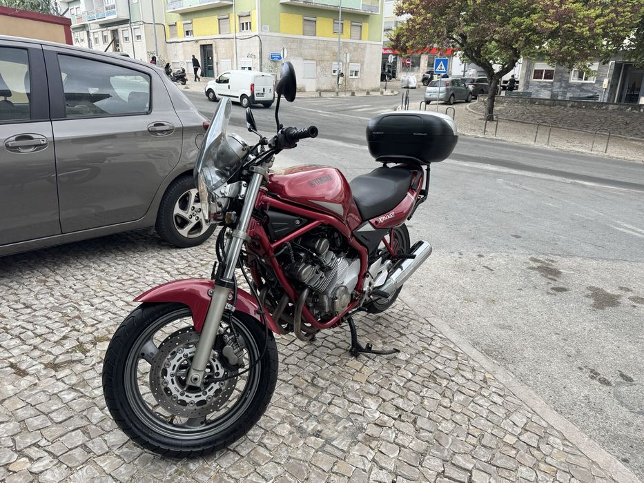 Moto xj 600  €1700