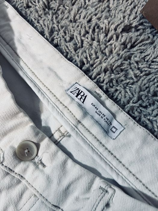 Kremowe meskie jeansy proste zara xxl