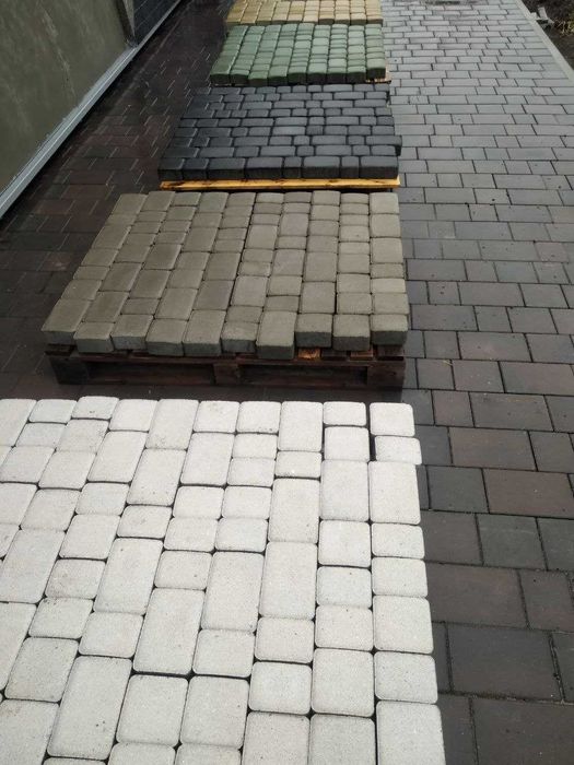 Виготовлення бруківки, поребриків, бордюрів. Доставка. Бетонні блоки