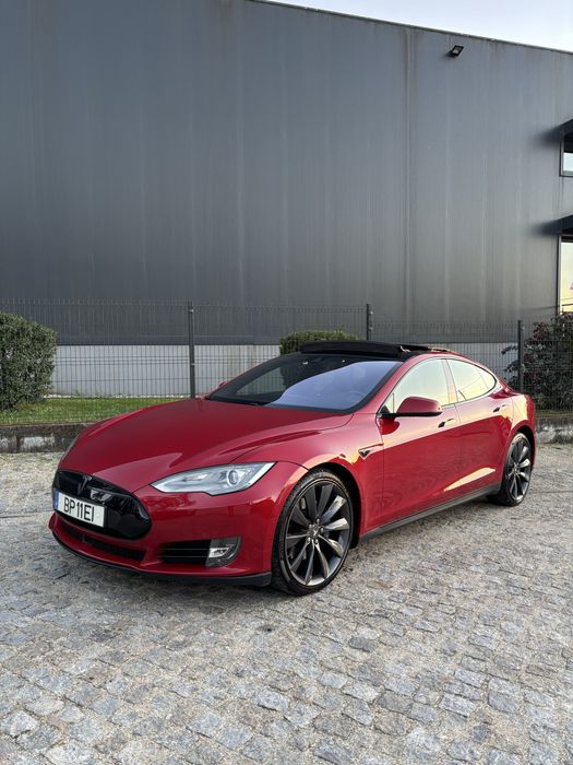 Tesla Model S 70D – Look Performance - MCU2 (Ecrãs Novos) - CCS2 - 125mil km