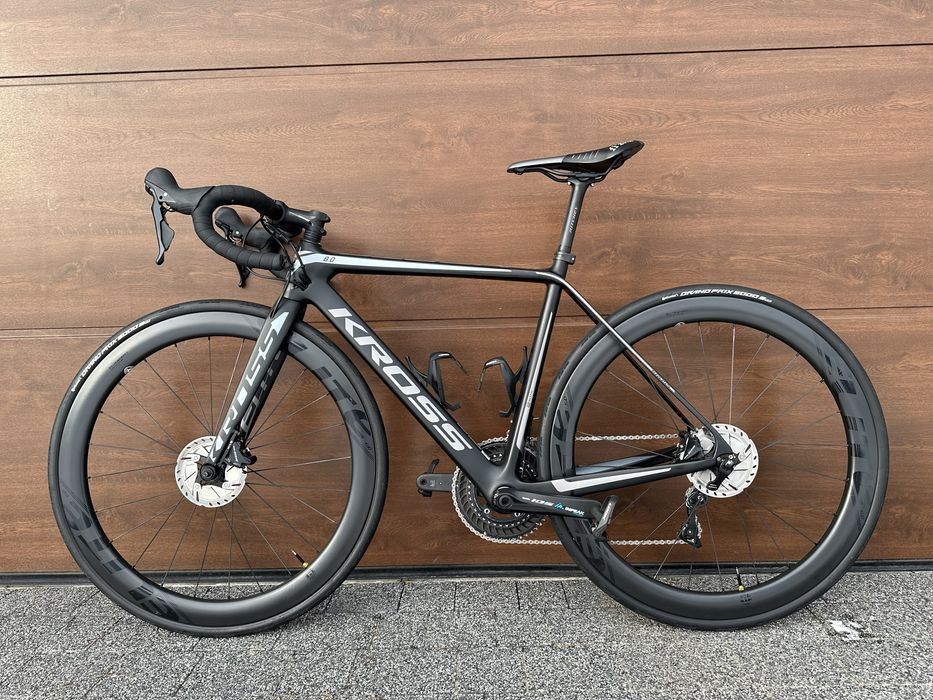 Kross Vento 8.0 S – 7,5 kg – karbon, 105, stożek 50 mm, pomiar mocy