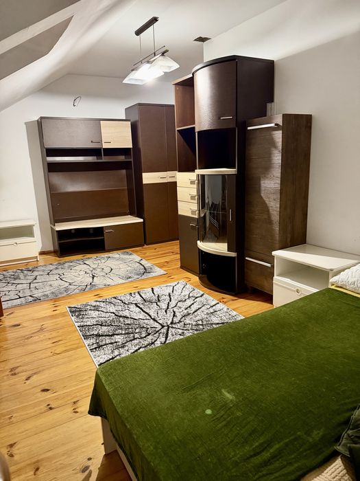 Wynajmę duży pokój. Здам кімнату. Rooms for rent. Opłaty w cenie.