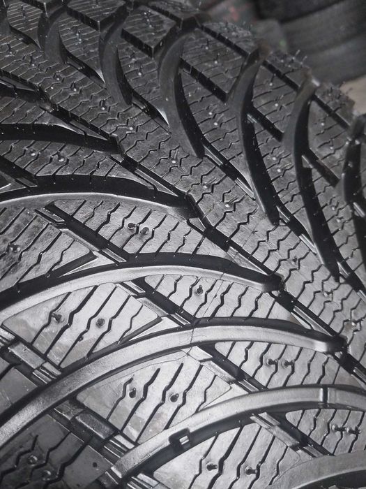 245 45 20 Michelin, зима.