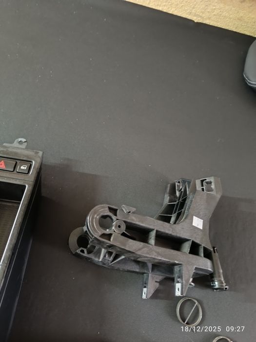 Apoio de braço completo com consola BMW E46 Coupé / Sedan / Touring