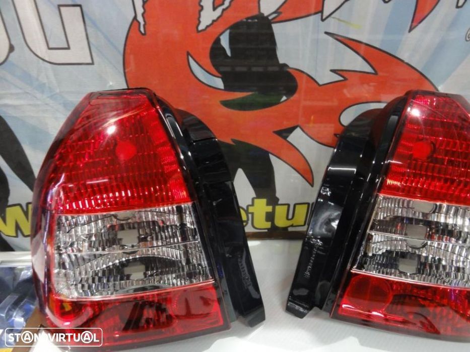 Faróis / farolins Honda Civic EK, EJ 96-00 3 portas Vermelho/Cristal C/2 anos de garantia
