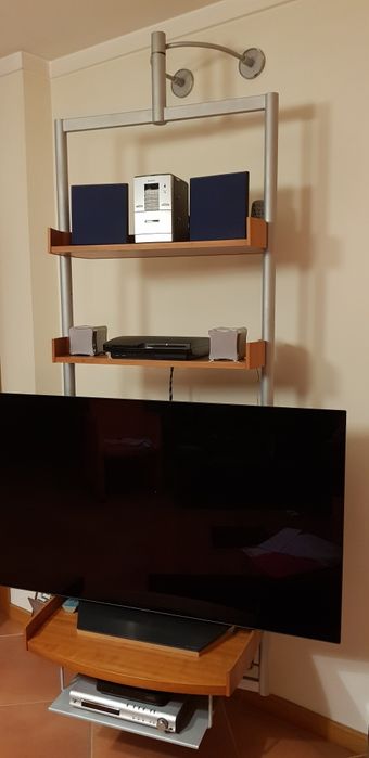 Suporte televisão rotativo, em muito bom estado. Aceito propostas