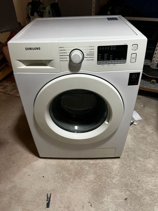 Maquina de lavar roupa