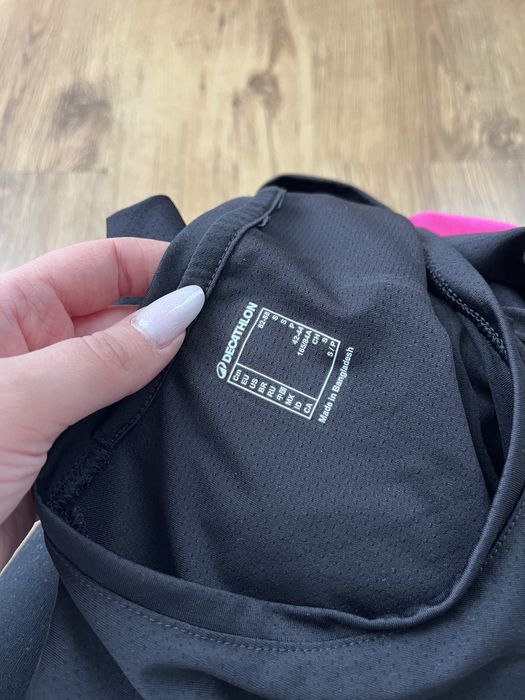 Bluzki sportowe damskie