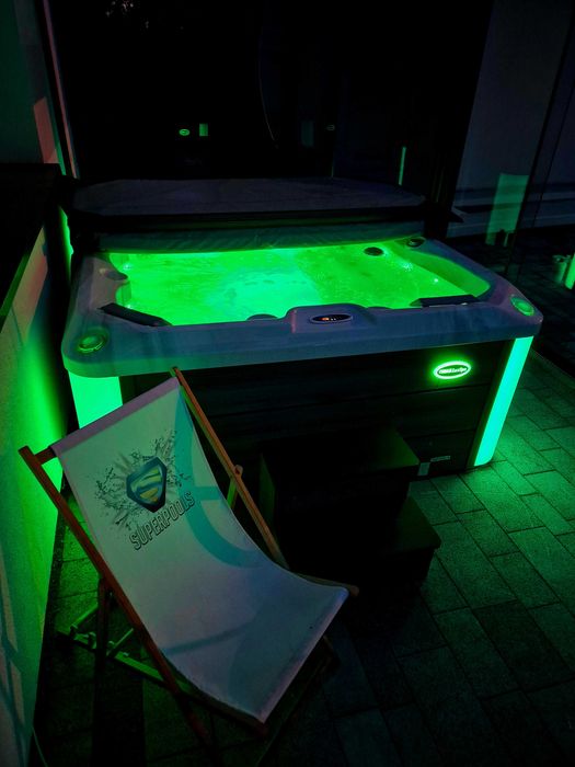 Wanna SPA Superspa wanna z hydromasażem Jacuzzi SUPERPOOLS