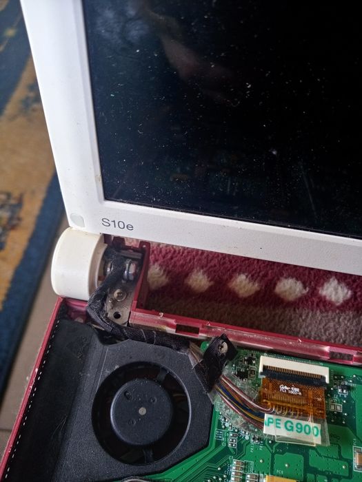 Laptop Lenovo s10e na części