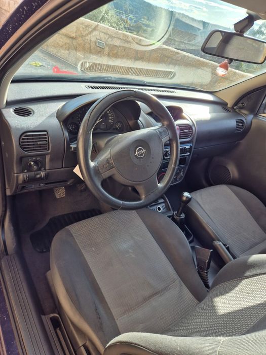 Opel corsa C em bom estado