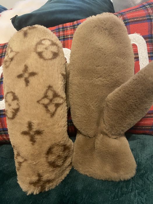 Futrzane rękawiczki