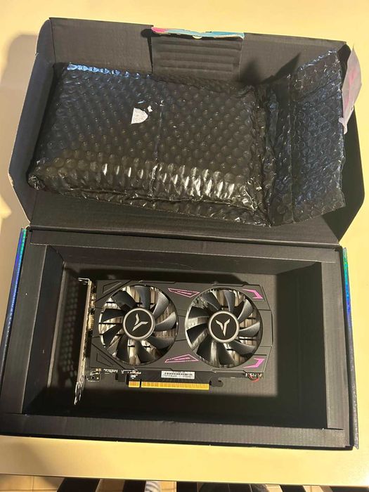 Placa gráfica Yeston GTX 1650 4GB Como nova